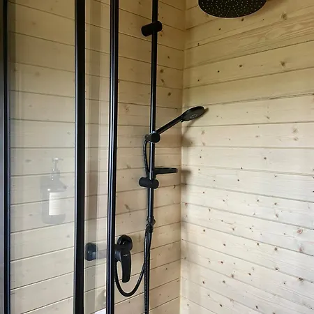 Tinyhouse Brezina アパート *