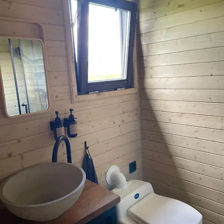 Tinyhouse Brezina アパート