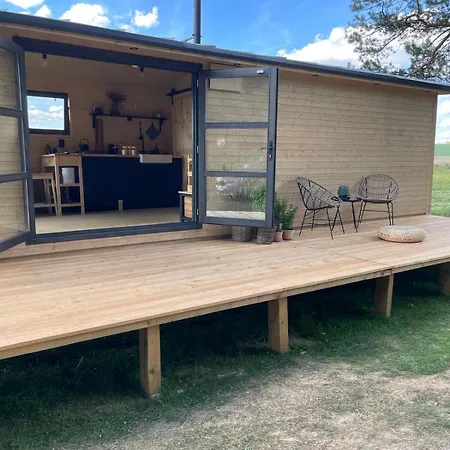 アパート Tinyhouse Brezina