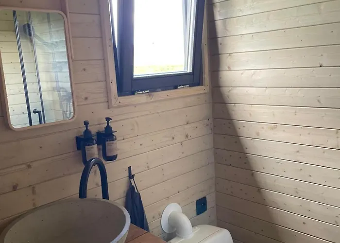 Tinyhouse Brezina アパート